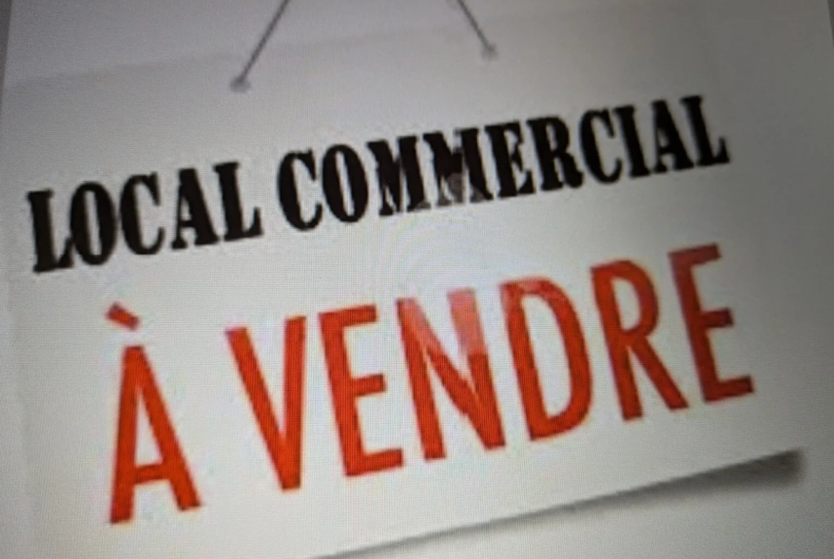 Murs commerciaux à vendre à Guillestre - 42,56 m², emplacement stratégique et rentabilité intéressante 