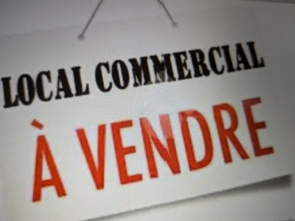 Murs commerciaux à vendre à Guillestre - 42,56 m², emplacement stratégique et rentabilité intéressante