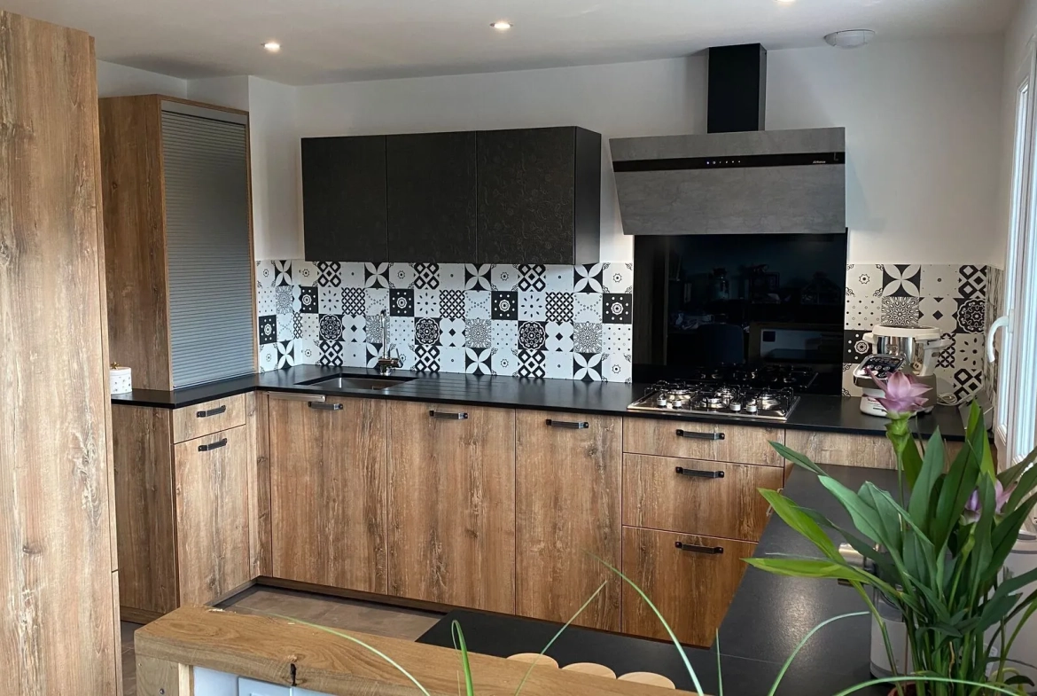 Maison neuve à Crouy-sur-Thelle de 93m² avec 3 chambres et terrasse 