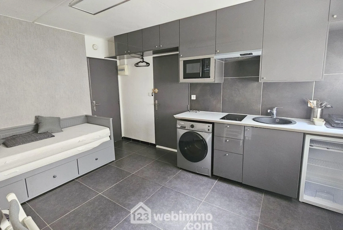Studio rénové en centre-ville de Ballancourt-sur-Essonne - Idéal investisseur ou résident 