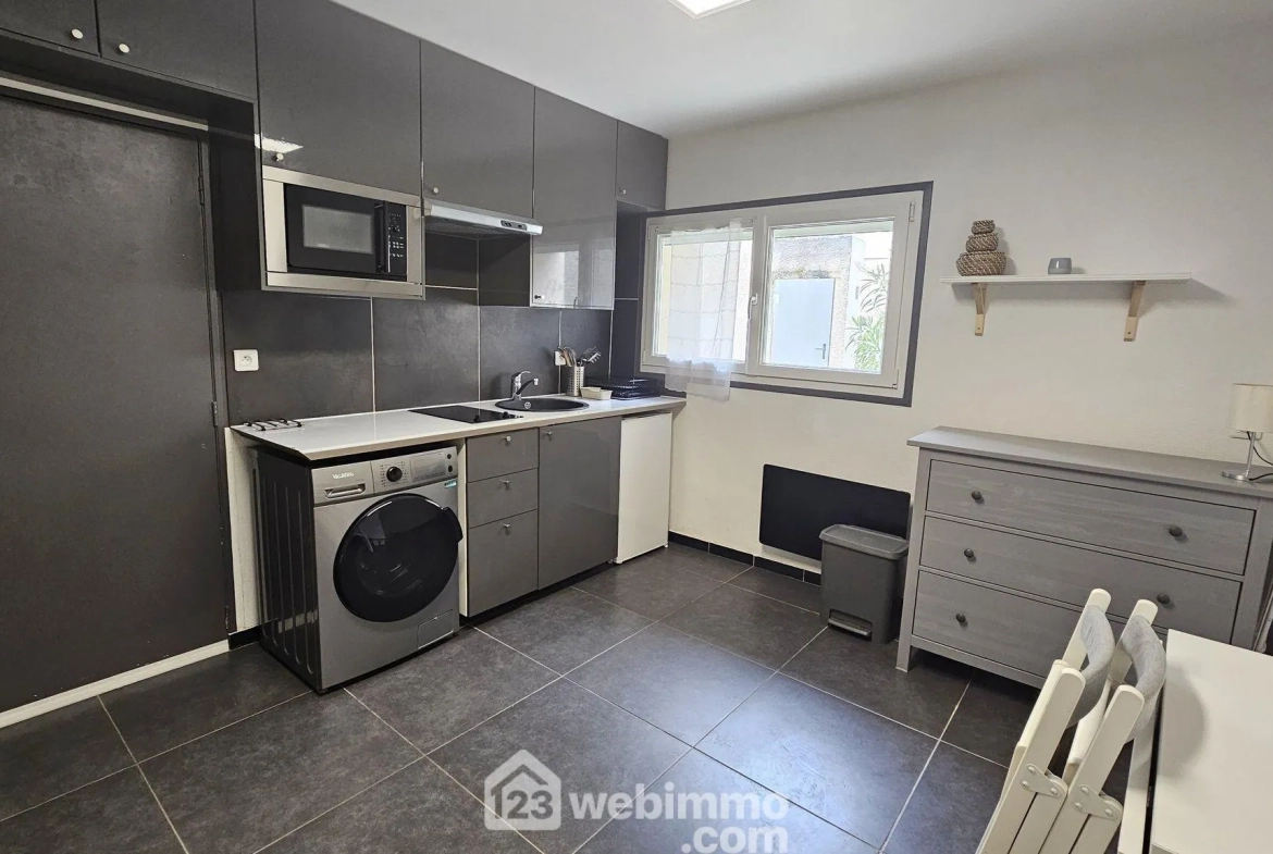 Studio rénové en centre-ville de Ballancourt-sur-Essonne - Idéal investisseur ou résident 