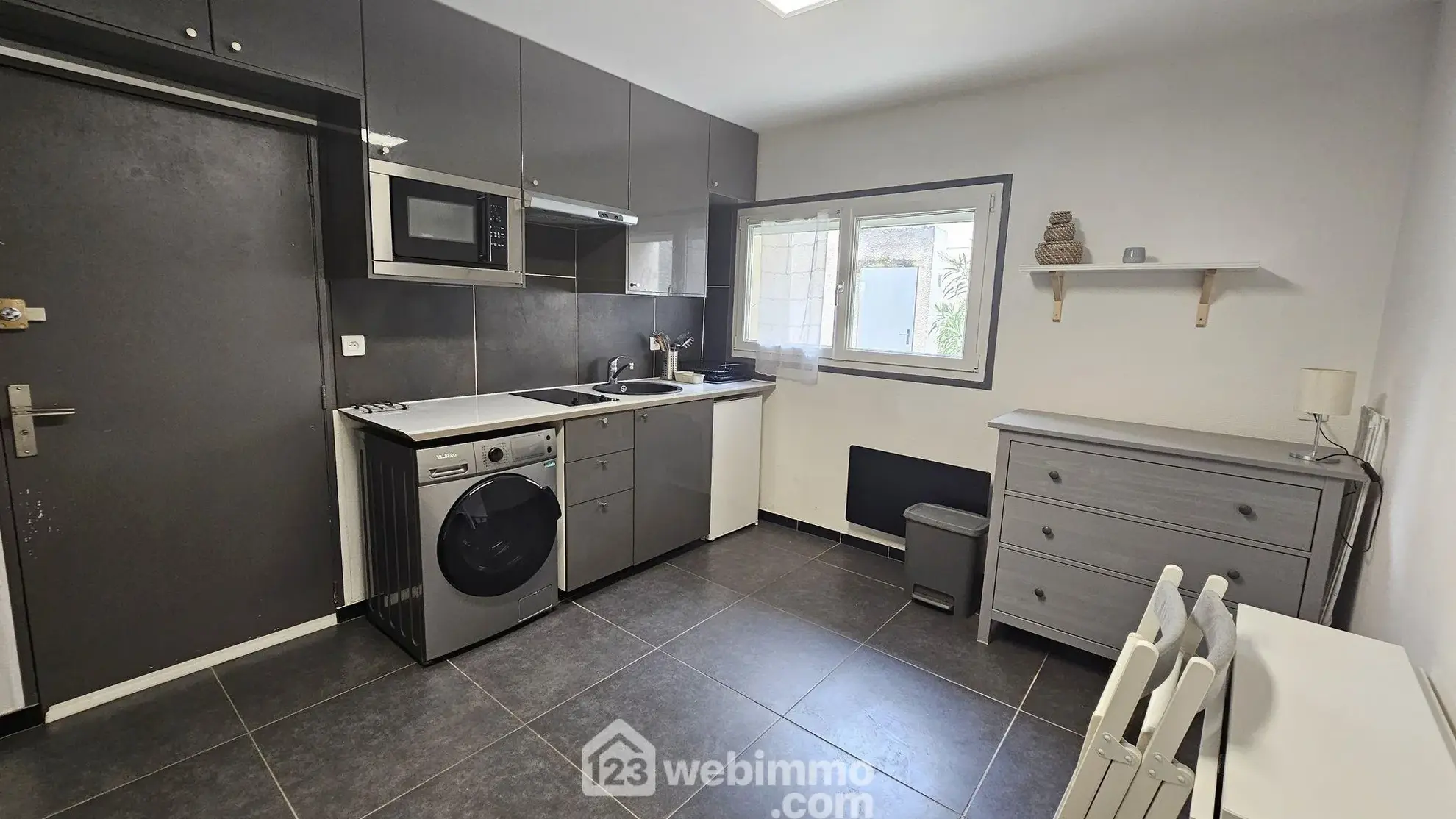 Studio rénové en centre-ville de Ballancourt-sur-Essonne - Idéal investisseur ou résident 