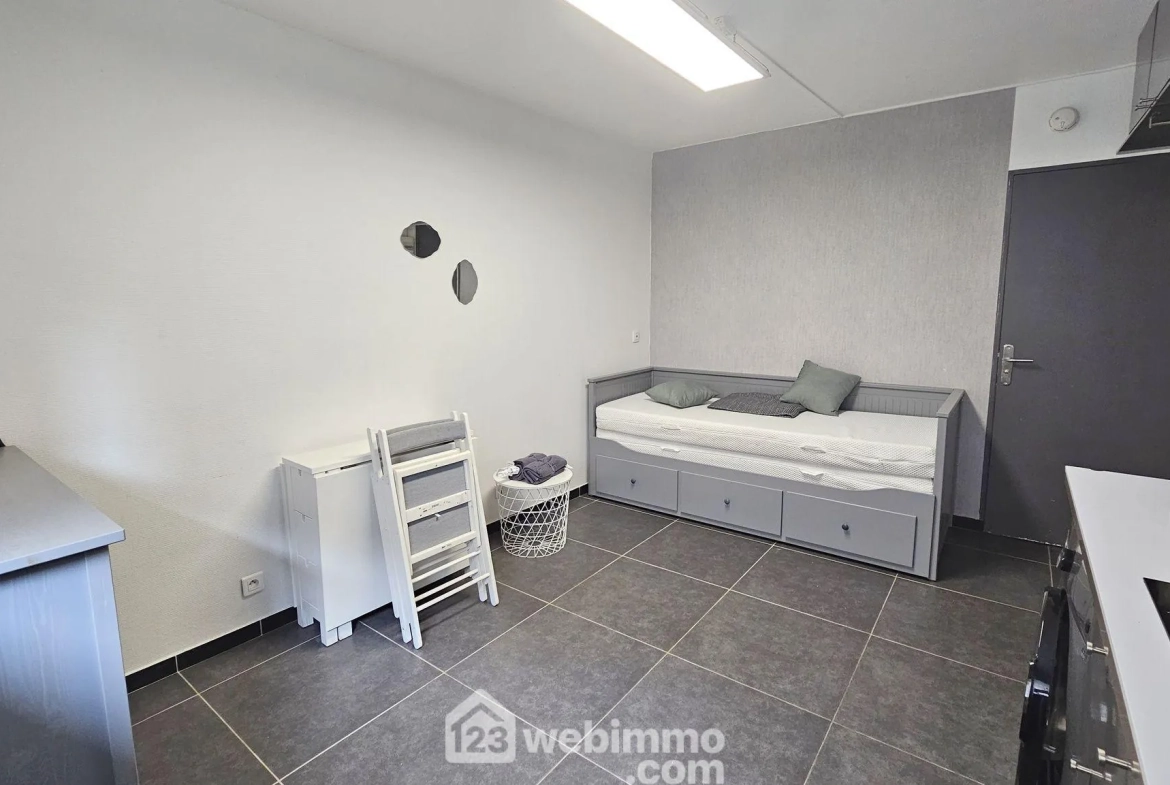 Studio rénové en centre-ville de Ballancourt-sur-Essonne - Idéal investisseur ou résident 
