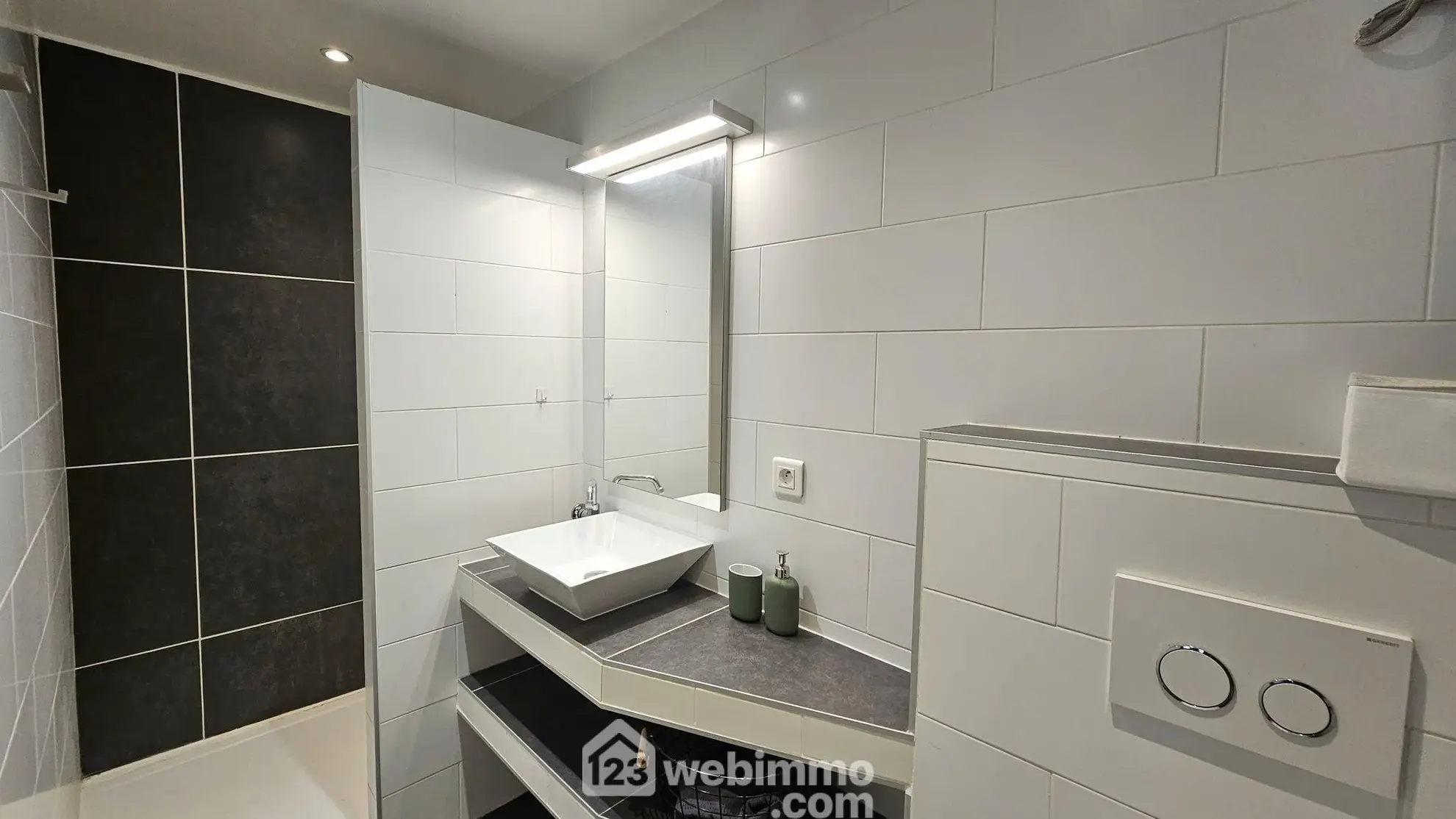 Studio rénové en centre-ville de Ballancourt-sur-Essonne - Idéal investisseur ou résident 