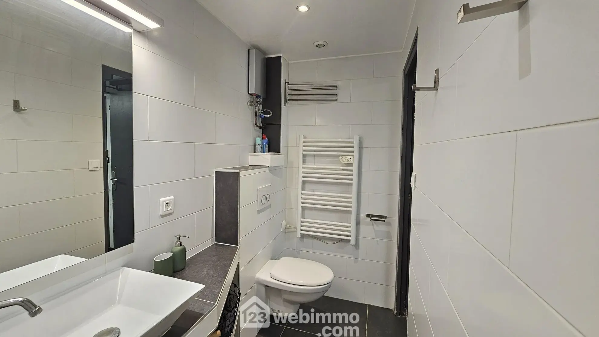 Studio rénové en centre-ville de Ballancourt-sur-Essonne - Idéal investisseur ou résident 