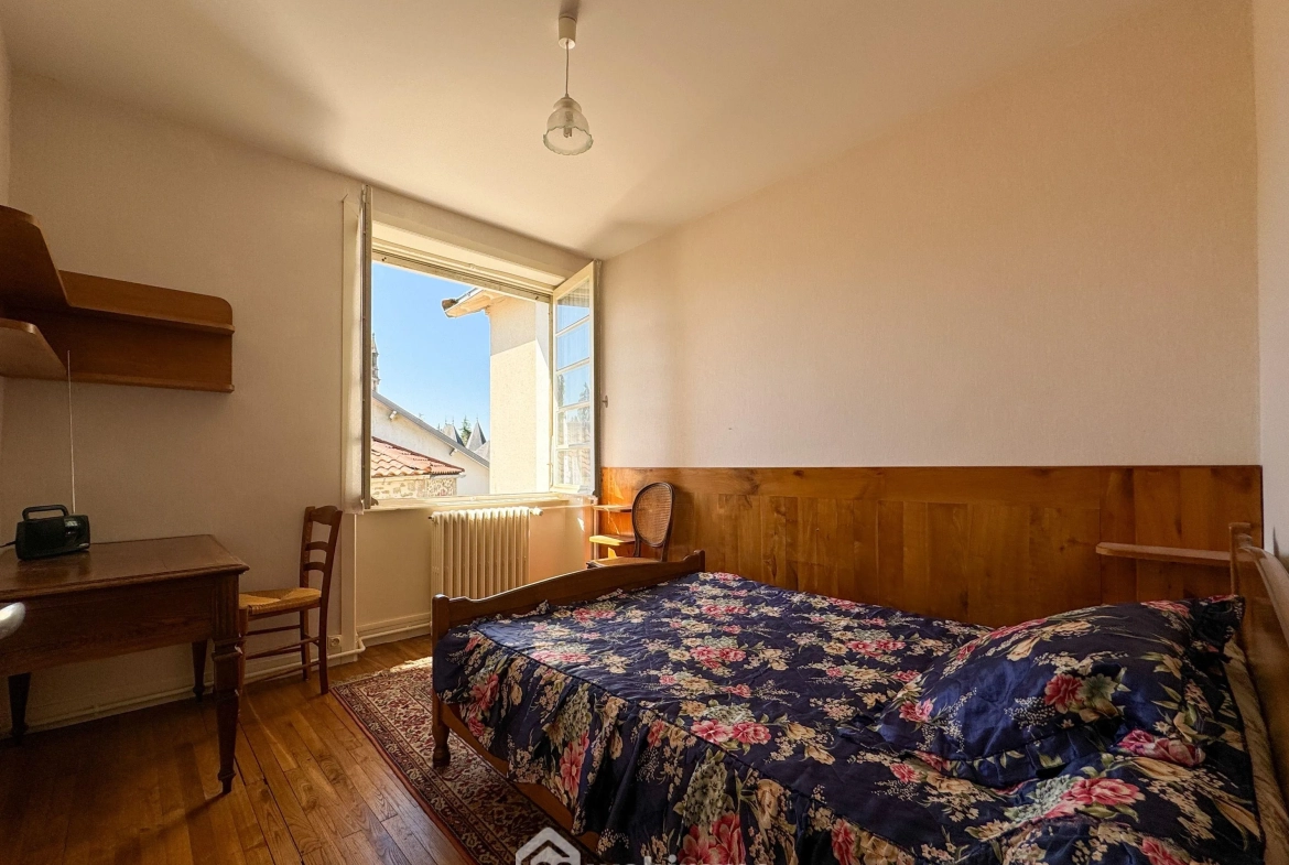Maison familiale avec potentiel à Sèvremont, 190 m², proche commodités 