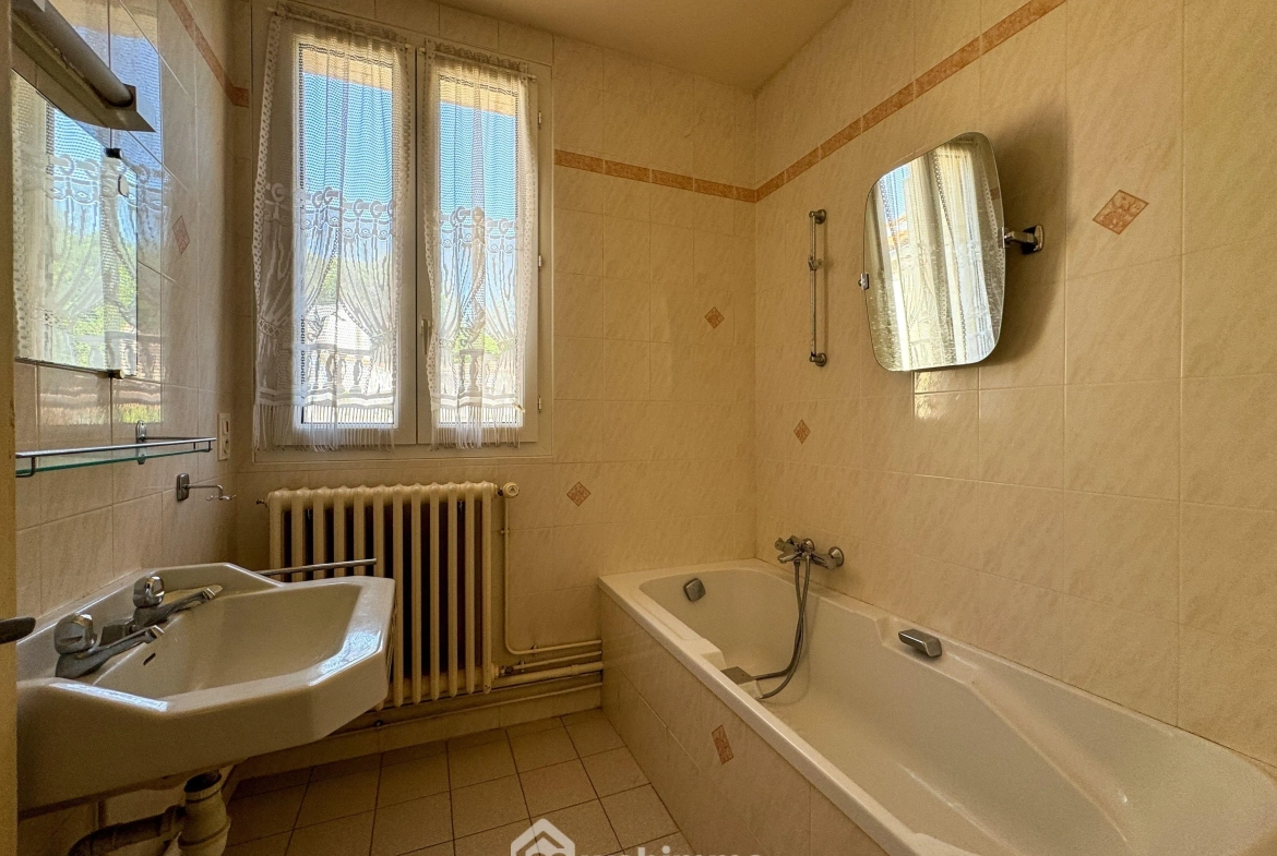Maison familiale avec potentiel à Sèvremont, 190 m², proche commodités 