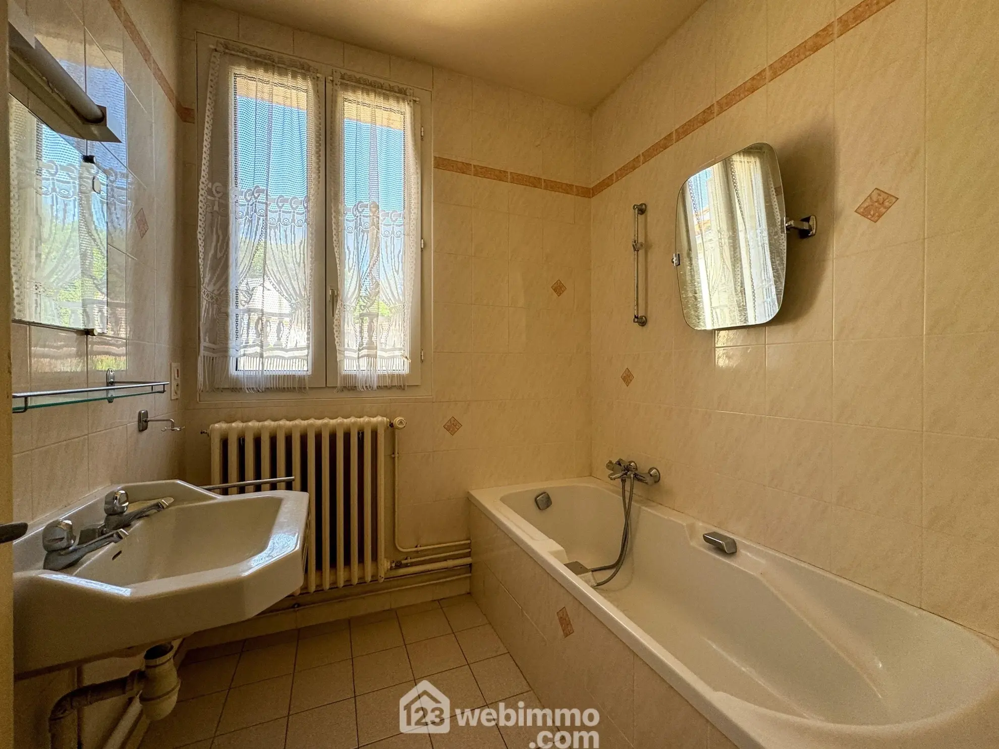 Maison familiale avec potentiel à Sèvremont, 190 m², proche commodités 