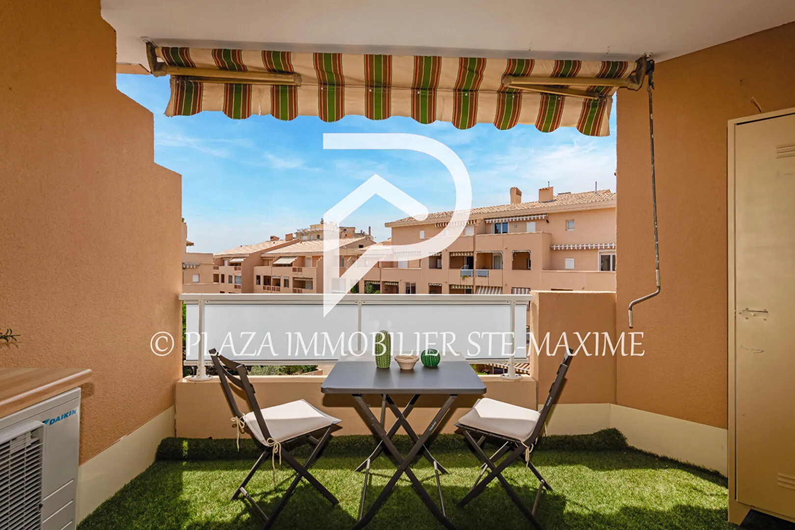 Vente Appartement 2 pièces de 31 m² à Sainte-Maxime, proximité plages 