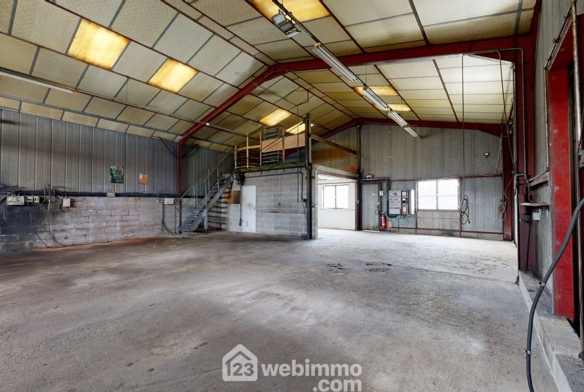 Vente d'un bâtiment industriel de 1326 m² à Thiescourt 