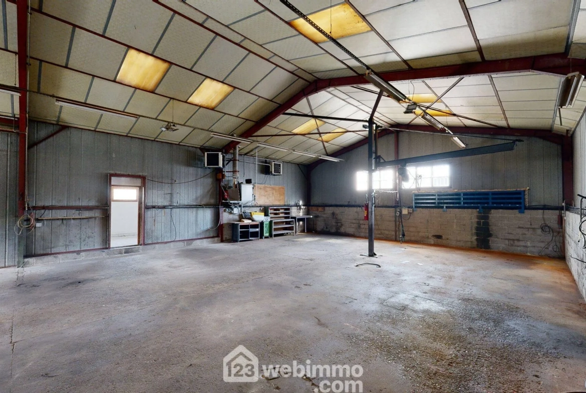 Vente d'un bâtiment industriel de 1326 m² à Thiescourt 