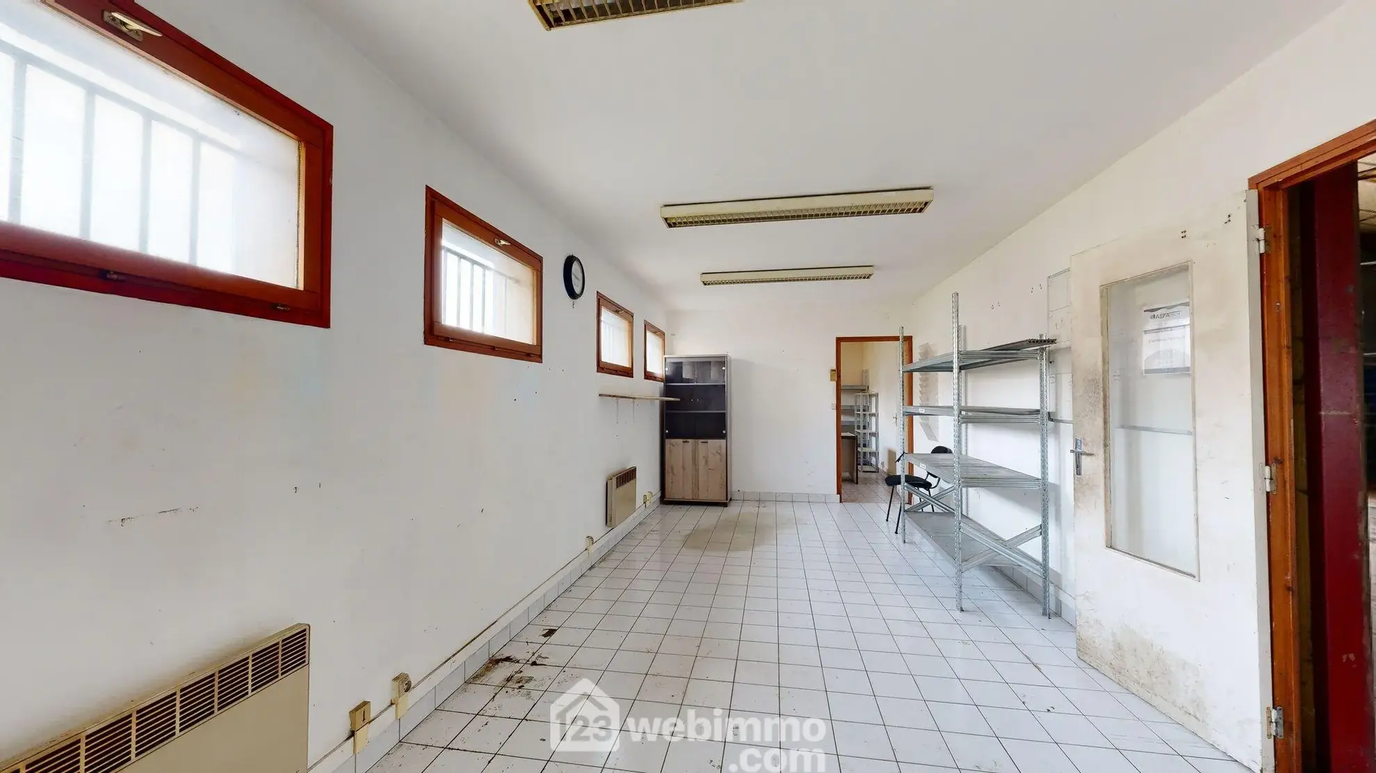 Vente d'un bâtiment industriel de 1326 m² à Thiescourt 