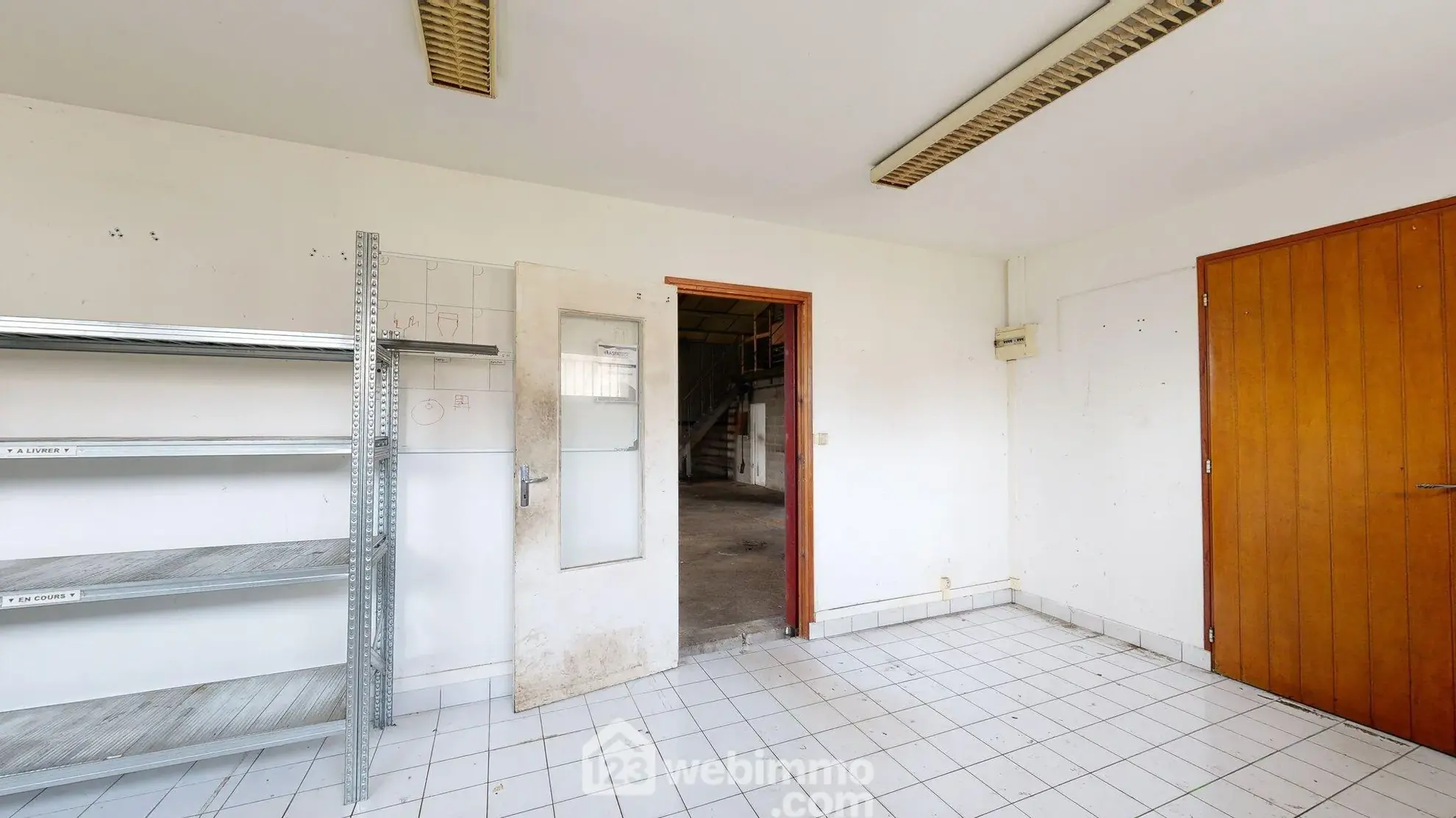 Vente d'un bâtiment industriel de 1326 m² à Thiescourt 