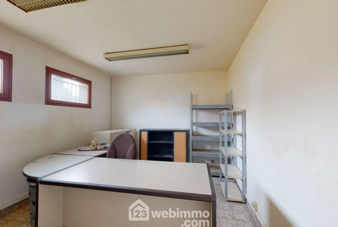 Vente d'un bâtiment industriel de 1326 m² à Thiescourt 