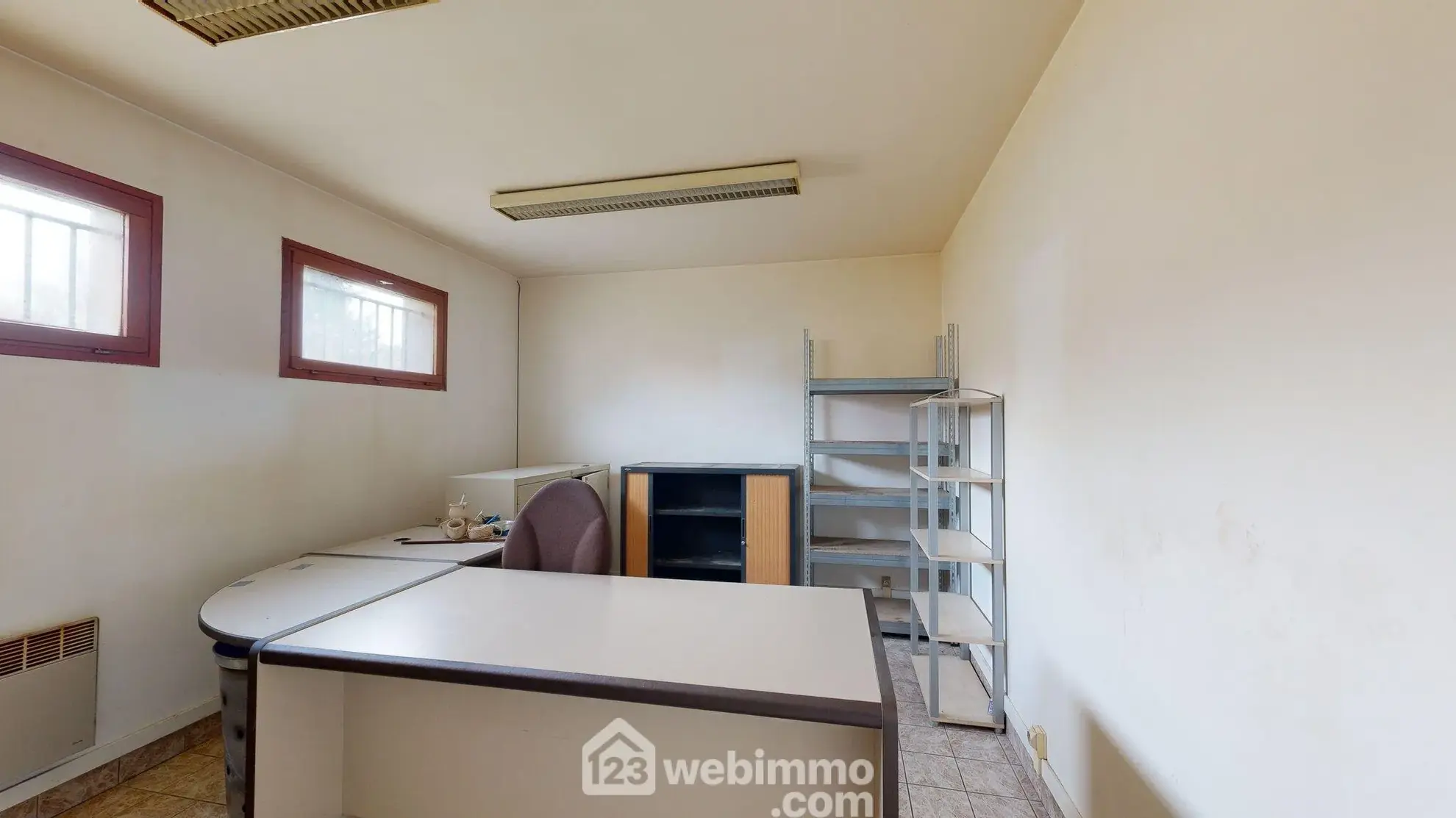 Vente d'un bâtiment industriel de 1326 m² à Thiescourt 