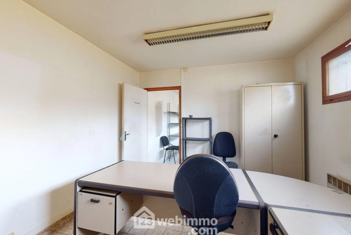 Vente d'un bâtiment industriel de 1326 m² à Thiescourt 
