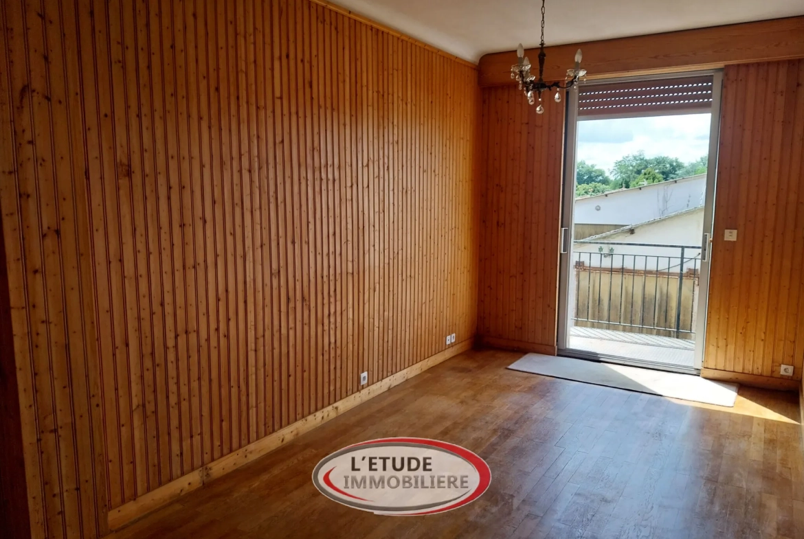 Maison à Sainte-Pazanne avec grand potentiel, 115 m² habitables 