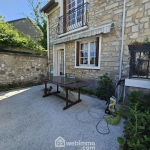 Maison de ville à Veneux-Les-Sablons avec jardin et potentiel de rénovation