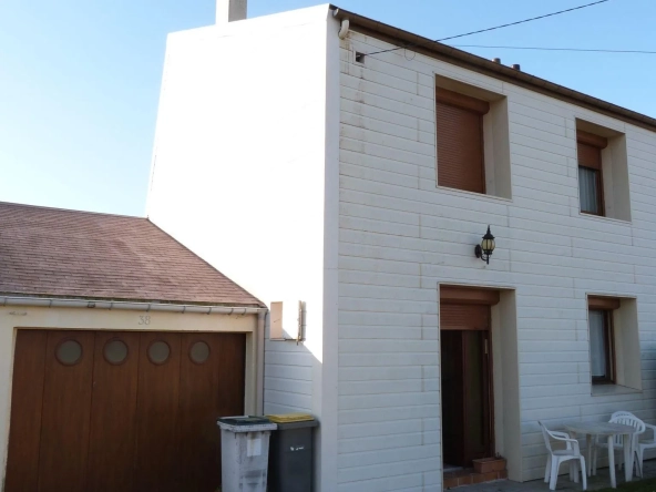 Maison jumelée 75 m² à Saint-Ouen-de-Thouberville avec garage et véranda