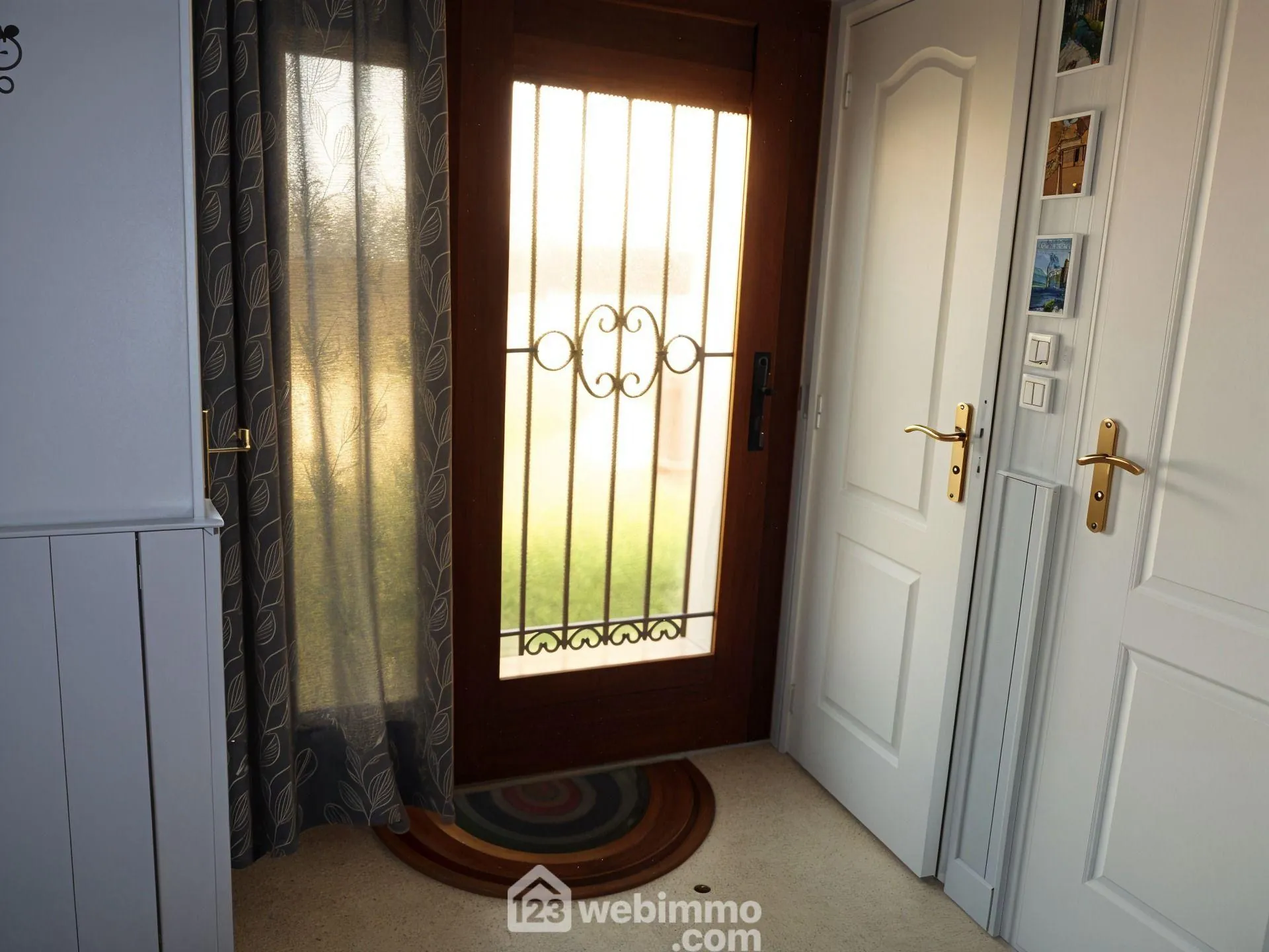 Maison jumelée 75 m² à Saint-Ouen-de-Thouberville avec garage et véranda 