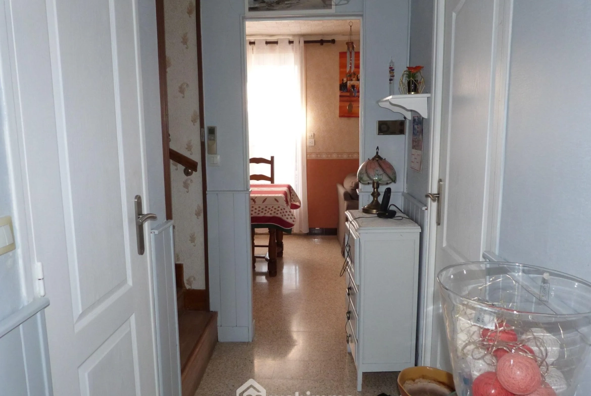 Maison jumelée 75 m² à Saint-Ouen-de-Thouberville avec garage et véranda 