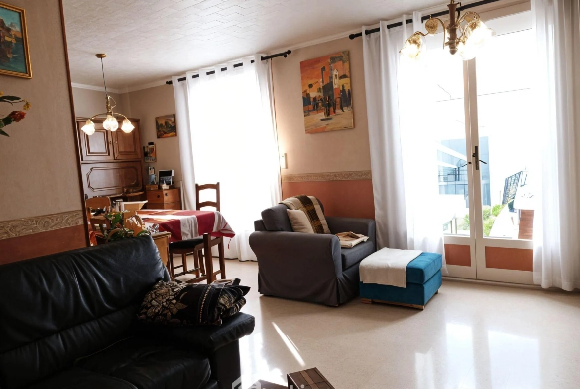 Maison jumelée 75 m² à Saint-Ouen-de-Thouberville avec garage et véranda 