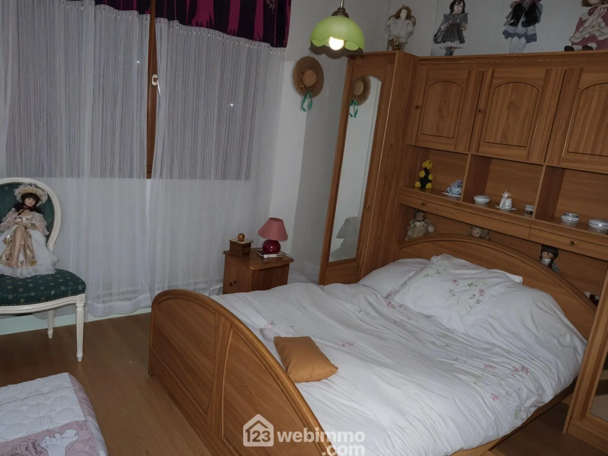 Maison jumelée 75 m² à Saint-Ouen-de-Thouberville avec garage et véranda 