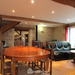 Maison rénovée de 186 m² à Nueil-sous-Faye, calme et grande surface
