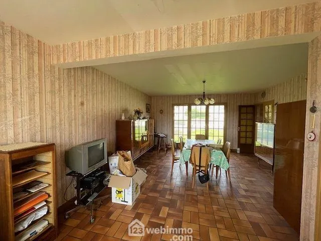 Villa 4 chambres avec sous-sol complet à Noyon, proche commodités 