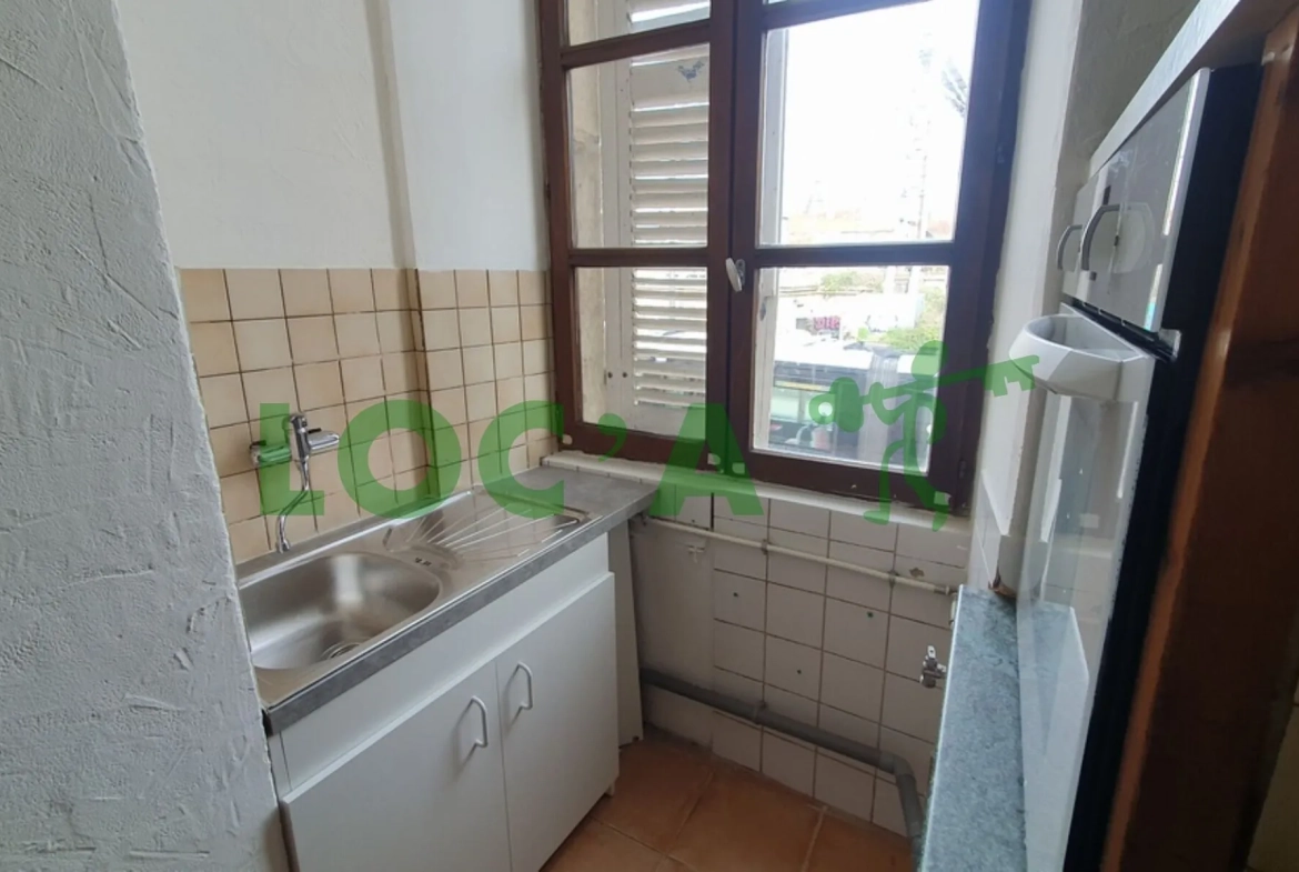 Appartement F1BIS de 30,33 m² à Dijon proche Cité Gastronomique et Gare 