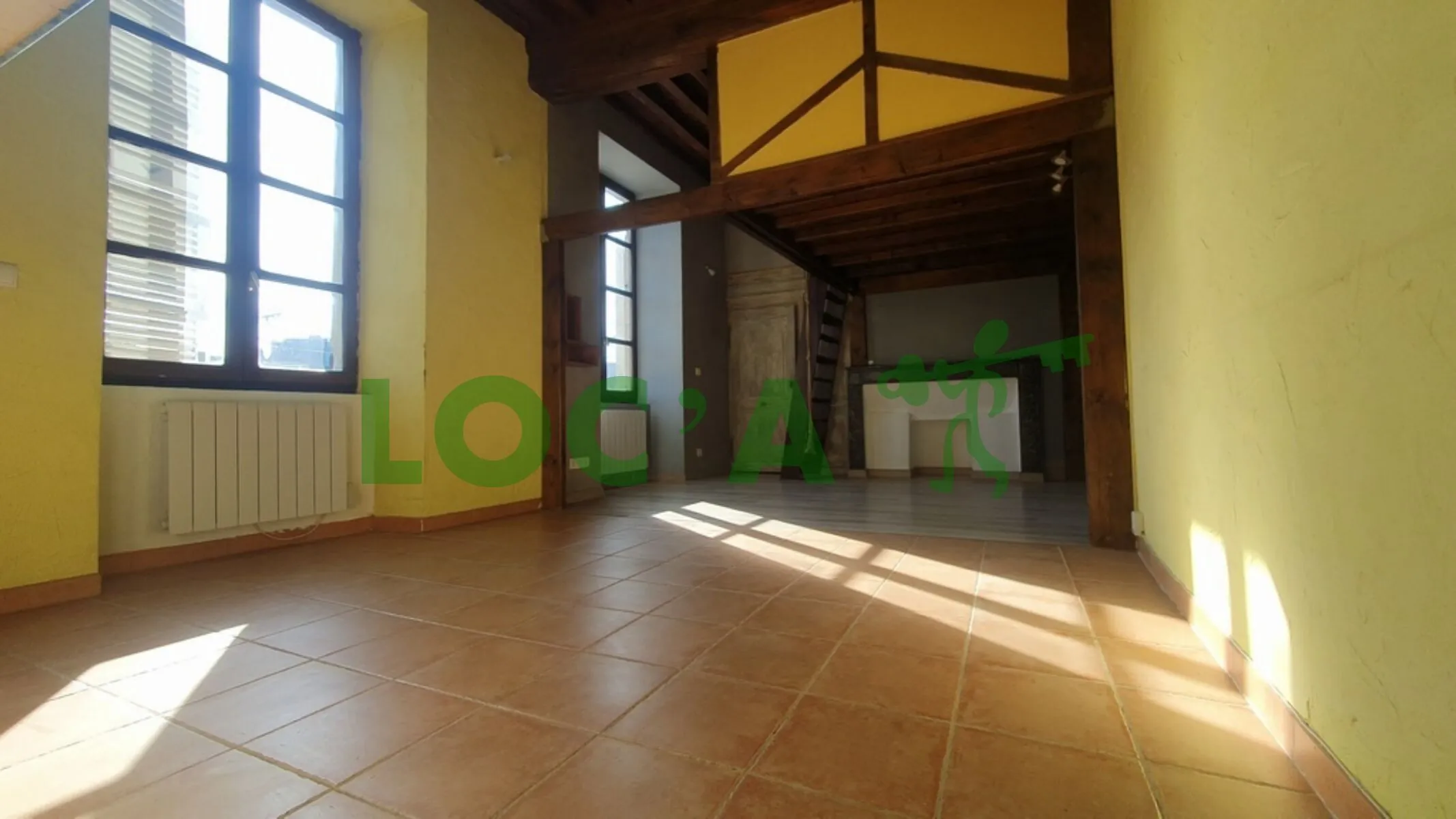 Appartement F1BIS de 30,33 m² à Dijon proche Cité Gastronomique et Gare 