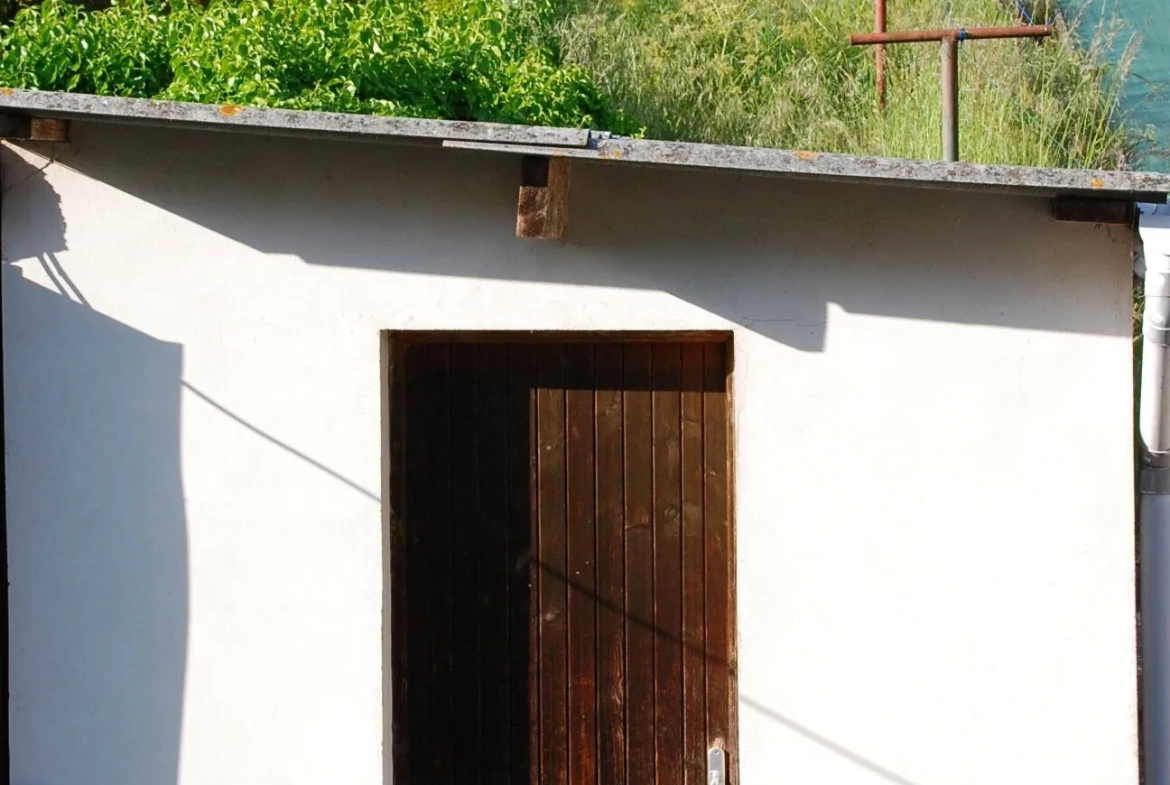 Maison en briques et silex à Fécamp, proche du port et de la gare 