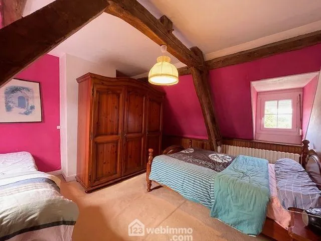 Maison de village en pierre avec studio et jardin à Carlepont 