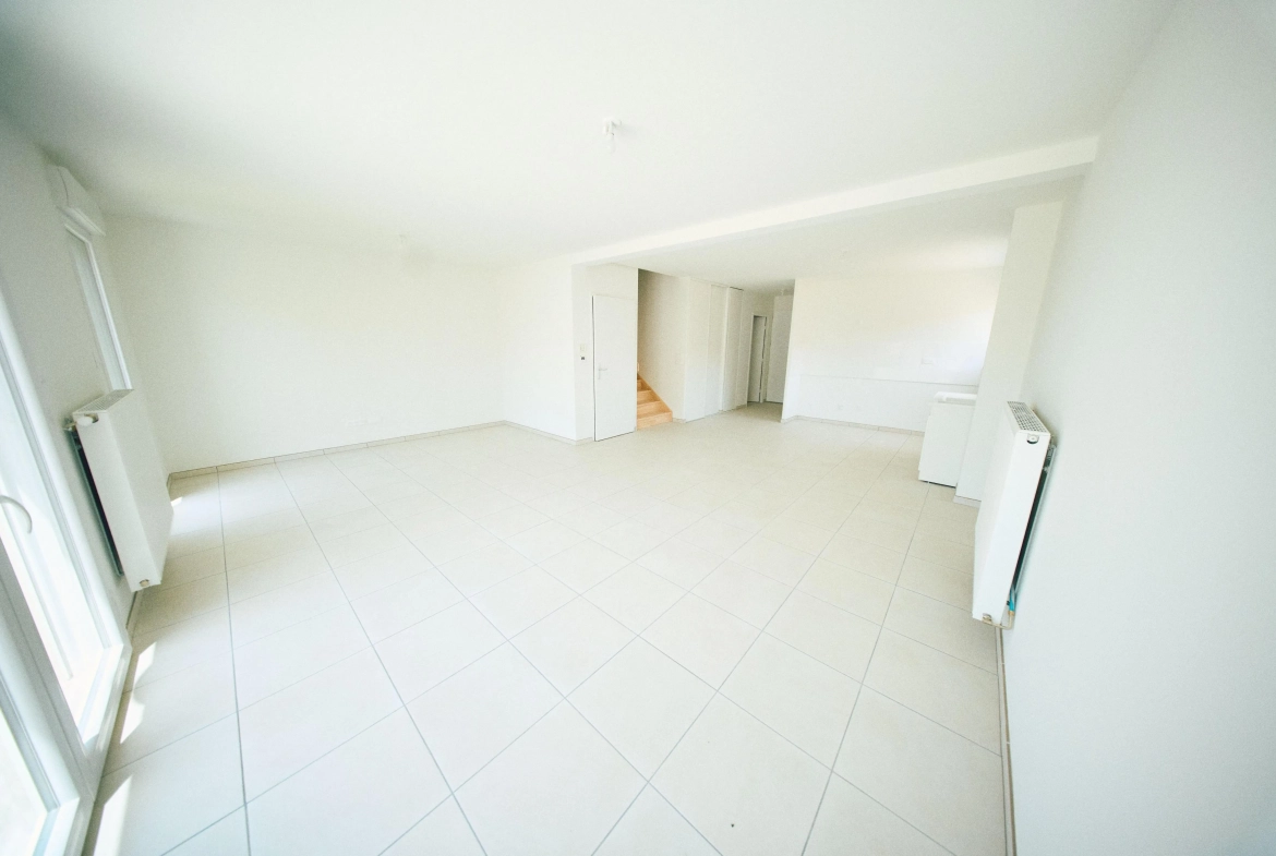 Maison neuve 93 m² à Veauche avec 3 chambres, jardin et garage - Prix à partir de 239 000 € 