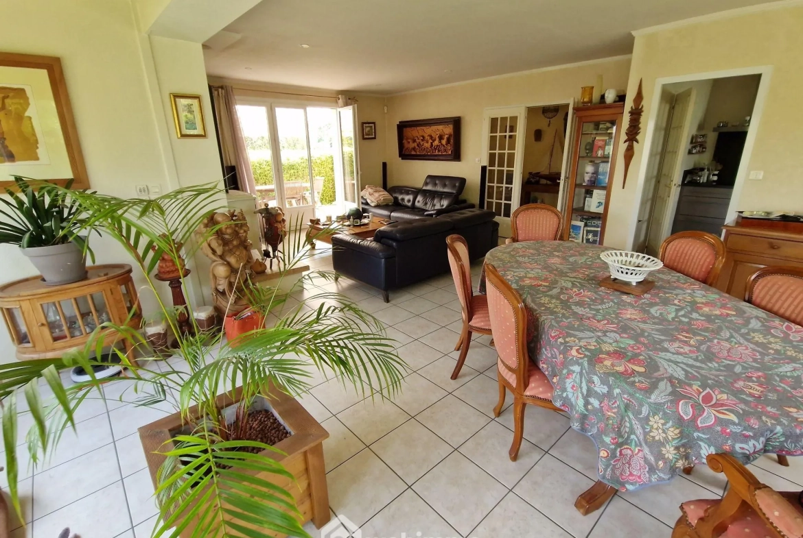 Maison de 116 m² à Dompierre-sur-Yon avec jardin et potentiel immobilier 