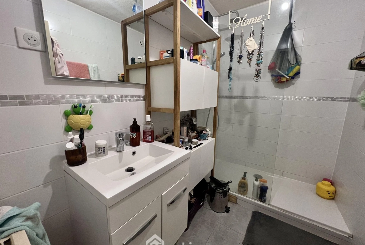 Appartement T4 de 83m² à Bastia Sud - Résidence bien entretenue 