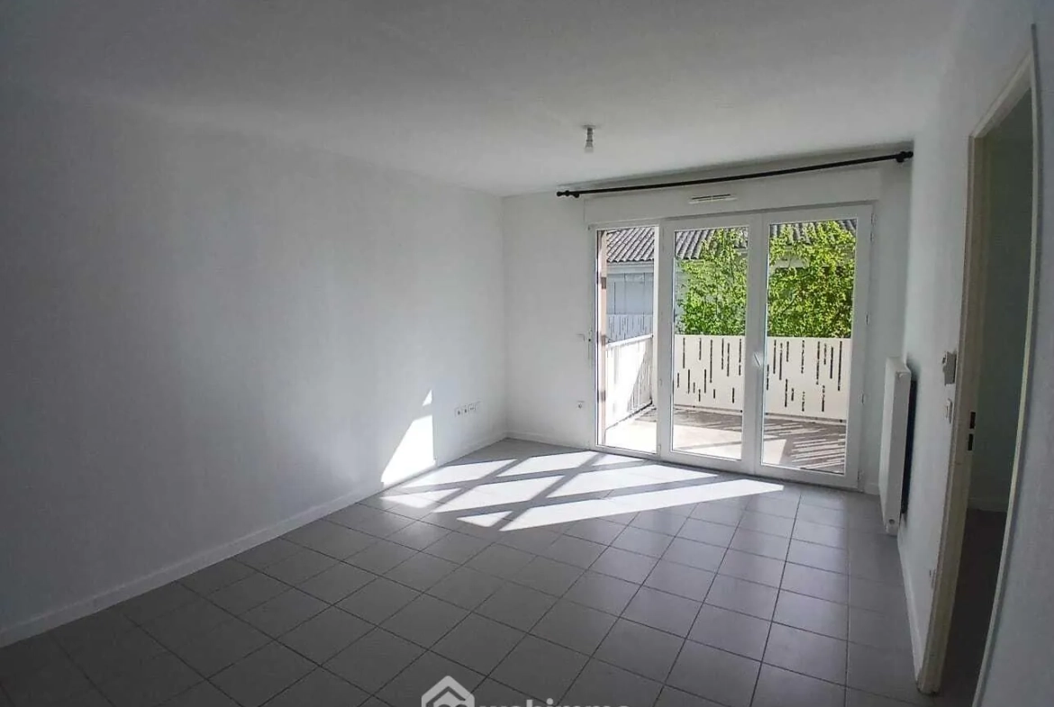Appartement T2 avec terrasse et parking à Saint-Médard-en-Jalles 
