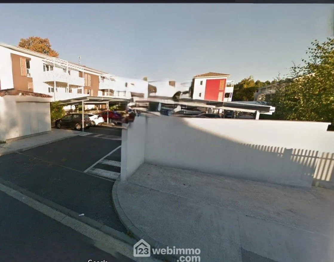 Appartement T2 avec terrasse et parking à Saint-Médard-en-Jalles 
