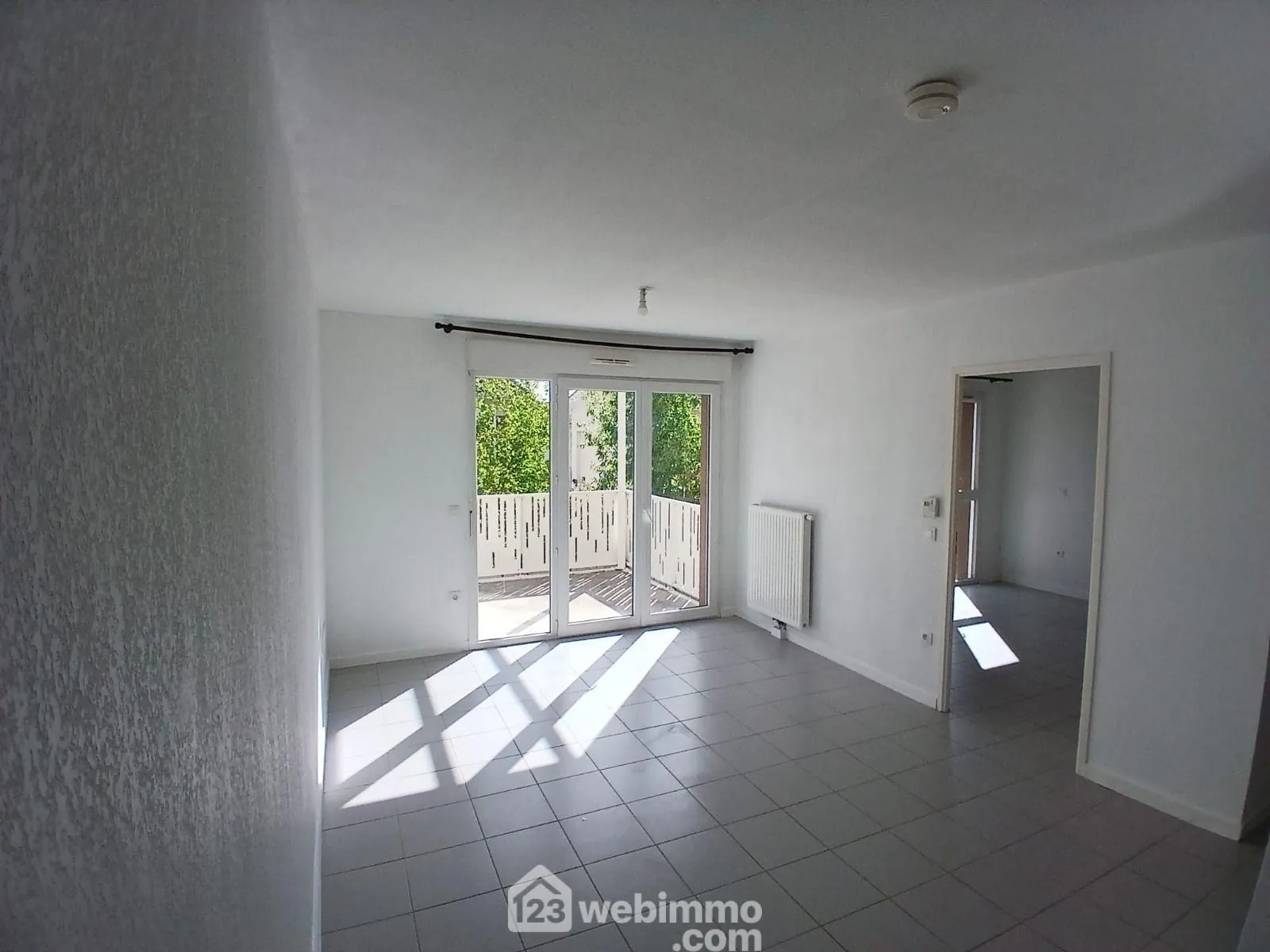 Appartement T2 avec terrasse et parking à Saint-Médard-en-Jalles 