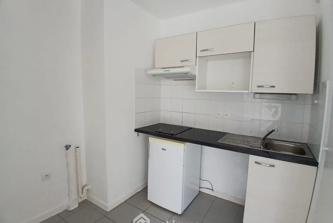 Appartement T2 avec terrasse et parking à Saint-Médard-en-Jalles 