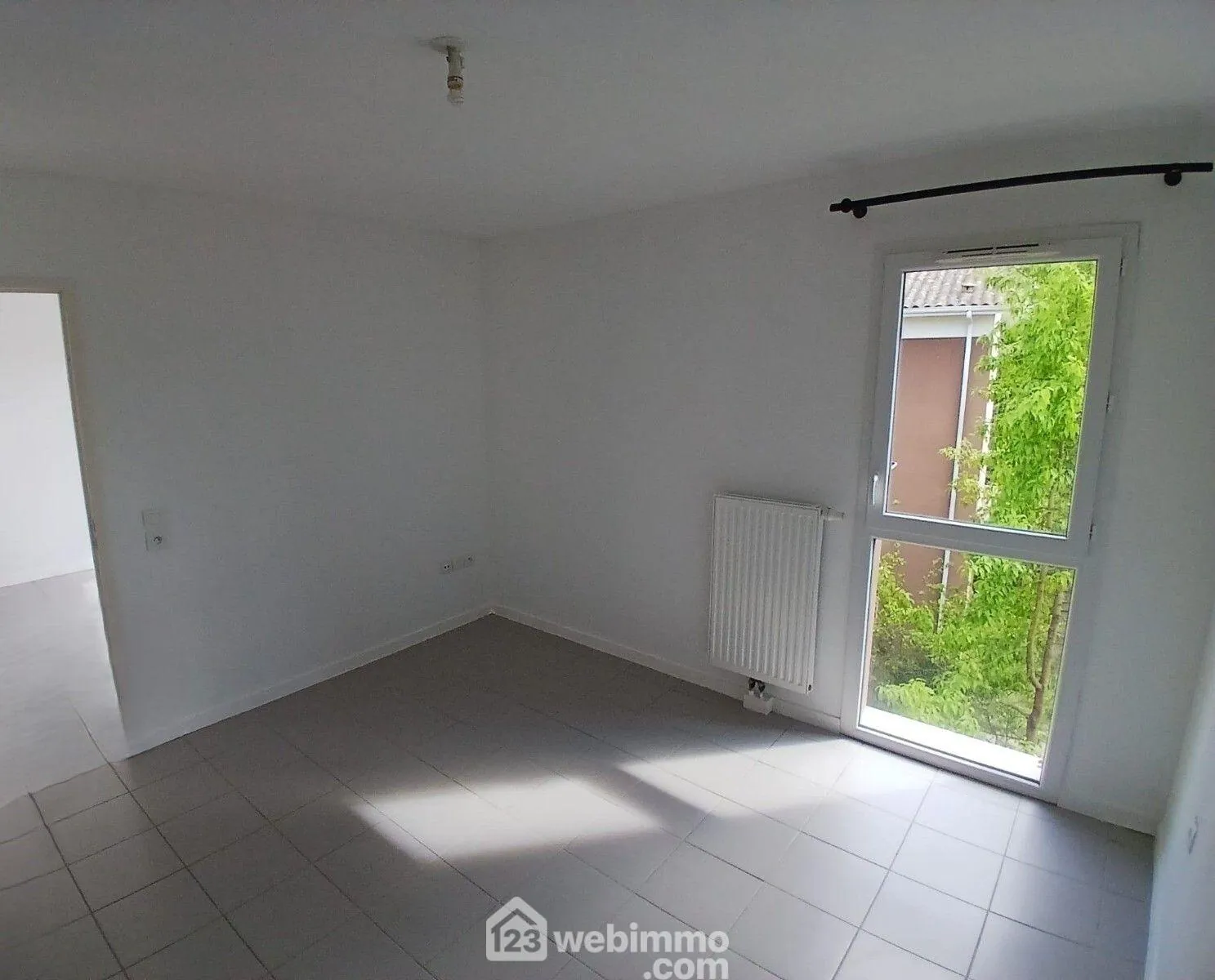 Appartement T2 avec terrasse et parking à Saint-Médard-en-Jalles 