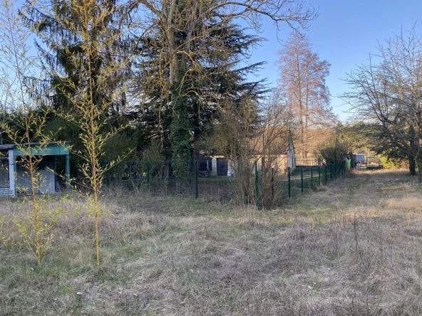 Terrain à bâtir de 285 m² à Dreux, proximité Vernouillet, idéal pour votre projet écologique