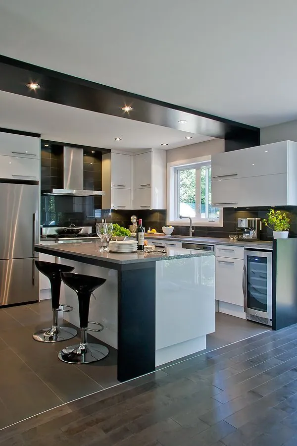 Maison familiale 3 chambres avec bureau et terrain de 1600 m² près de Pont-Audemer 