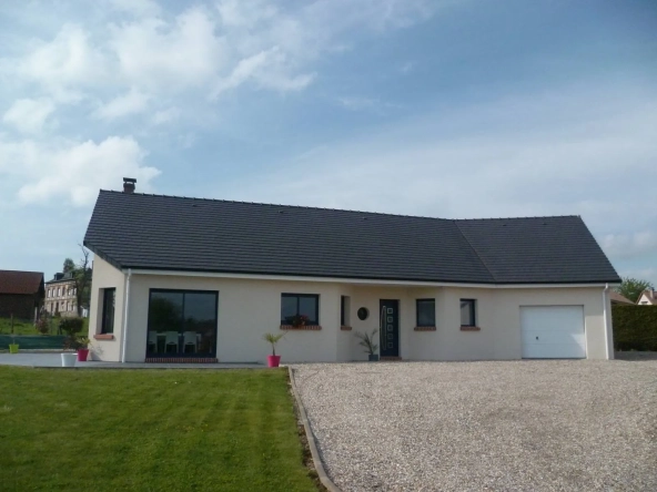 Maison neuve plain-pied à Tôtes en vente avec 3 chambres et bureau