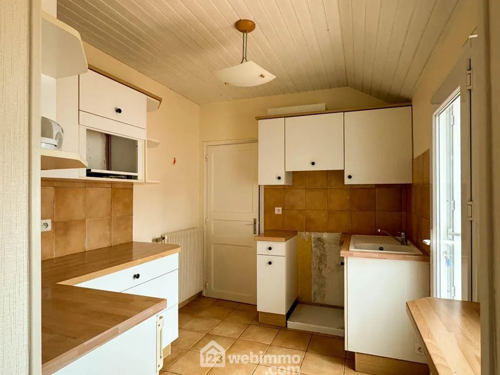 Maison rénovée à Cholet avec jardin et dépendance – 71 m² 