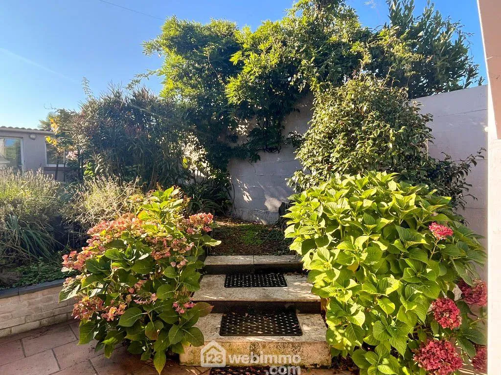 Maison rénovée à Cholet avec jardin et dépendance – 71 m² 
