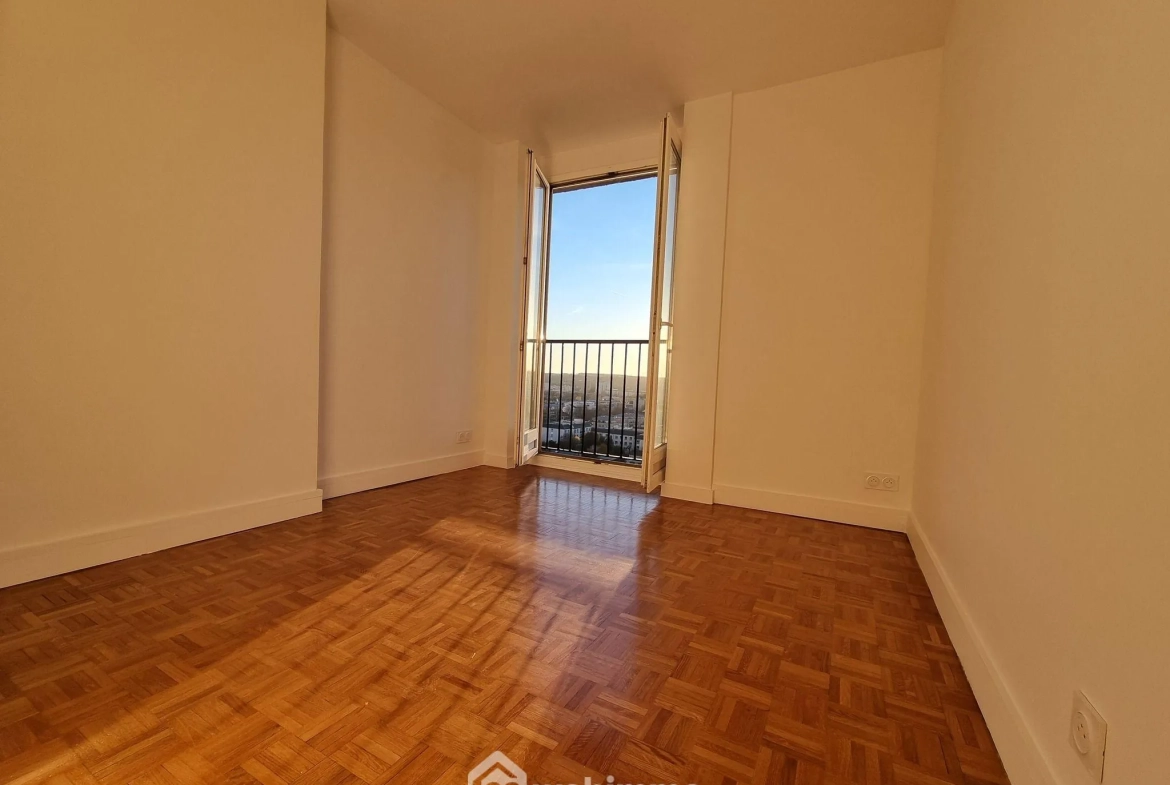 Appartement 4 pièces rénové de 76m² à Choisy-le-Roi avec cave et box 