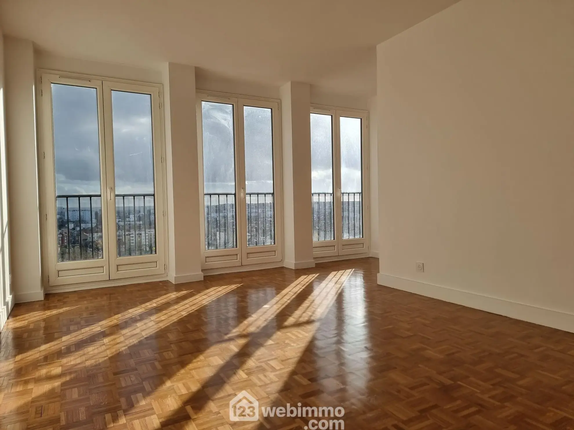 Appartement 4 pièces rénové de 76m² à Choisy-le-Roi avec cave et box 