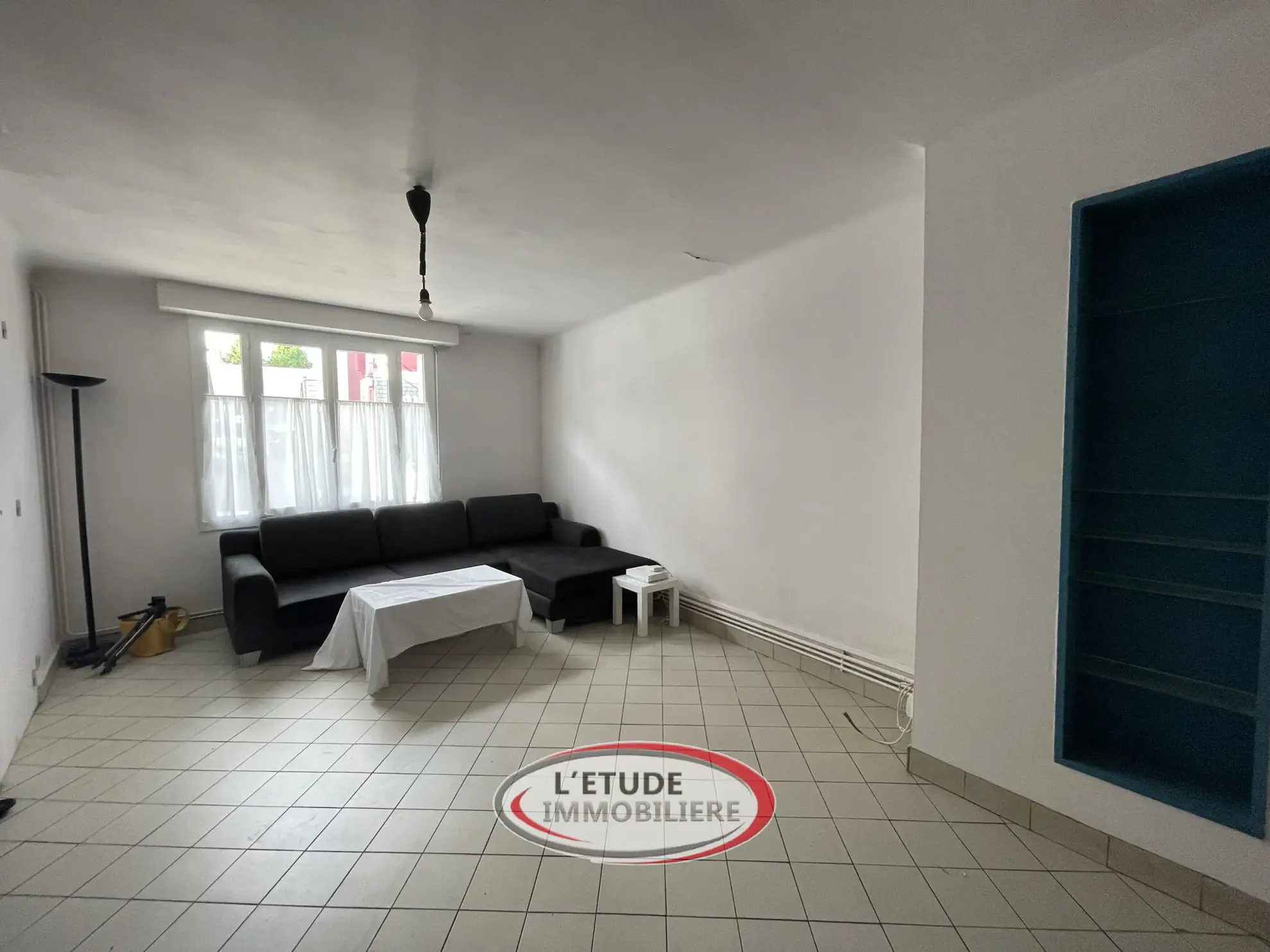 Maison à vendre à Carquefou, centre bourg, 4 chambres, jardin, à rénover 