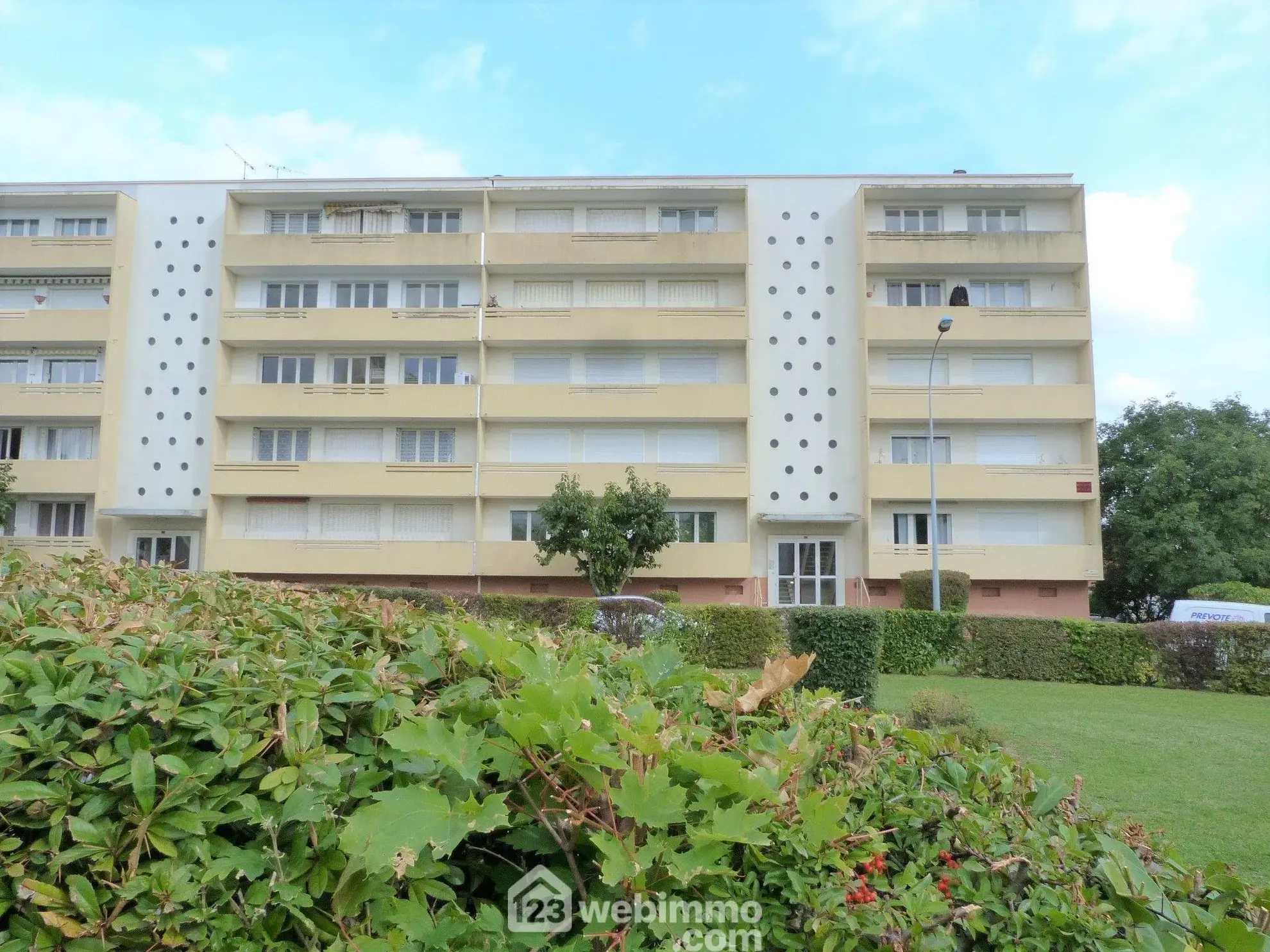 Appartement de 65 m² à Laon avec 3 chambres et cave 